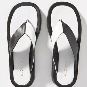 NIB Alohas Overcast Black Wht Sandals LAST PAIR 38